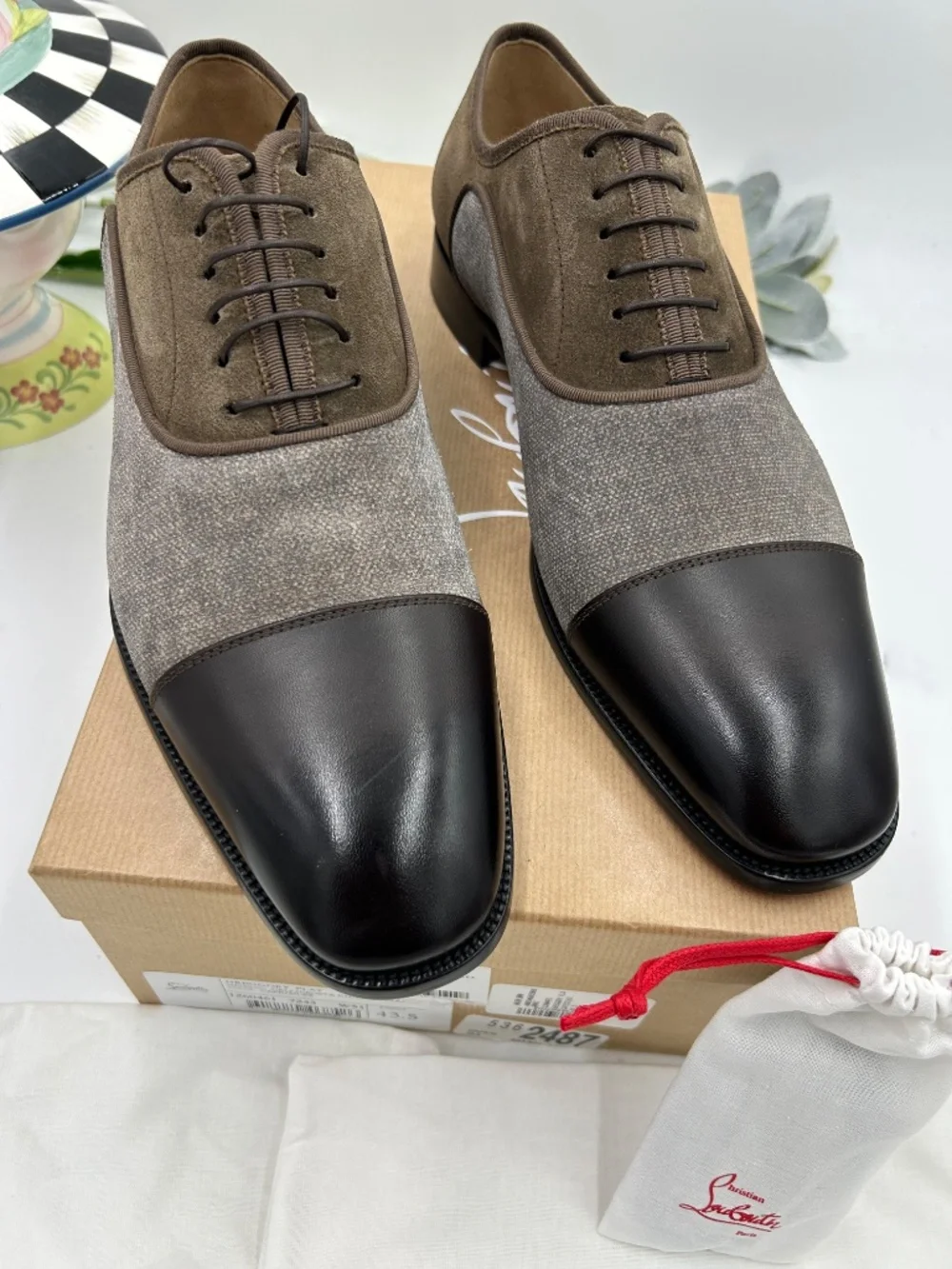 Men’s Christian Louboutin Greggory Mixed Media Oxford Shoes.  Size 43.5/10.5 US